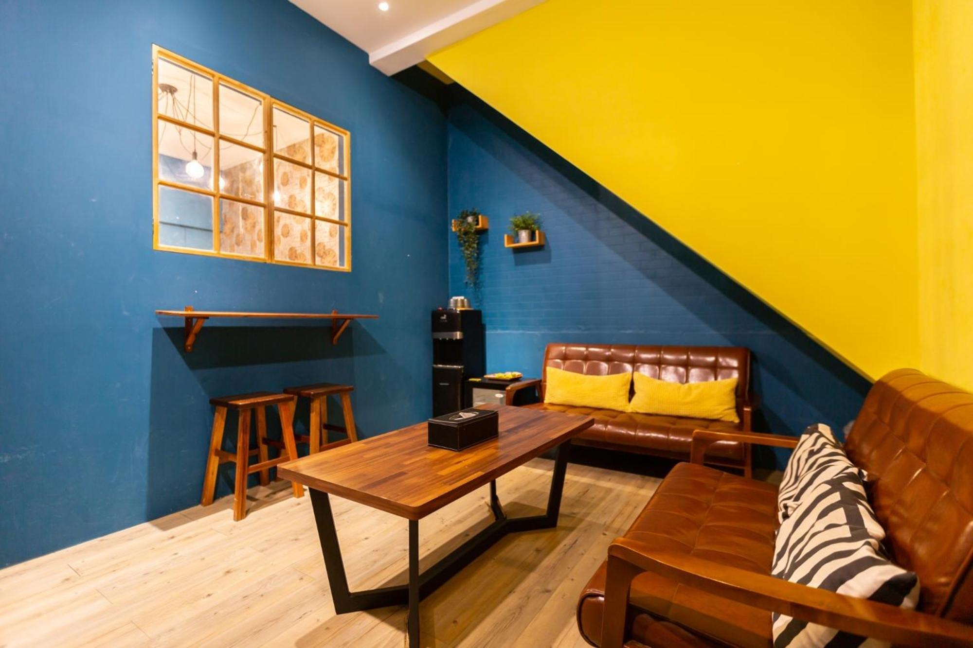 Отель Tainan Little Day Экстерьер фото